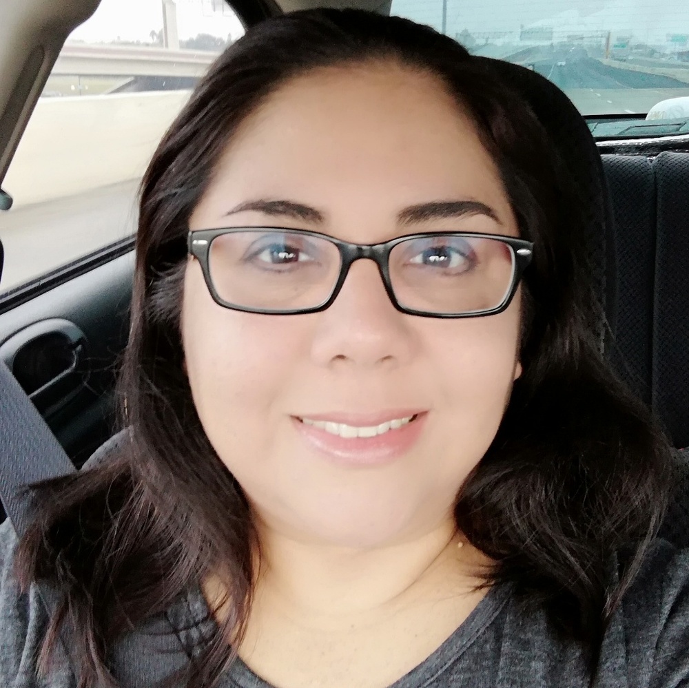 Meet your Posher, Lori